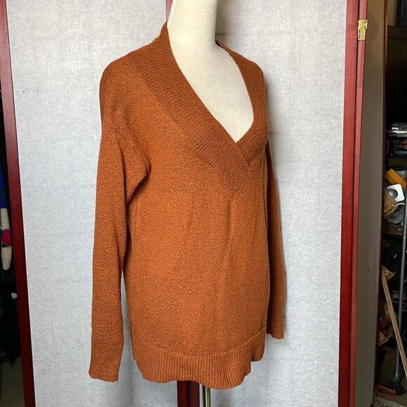 Ava & Vic Burnt Orange Cozy Knit Women's Pullover V-Neck Sweater (Size: 14) - Picture 4 of 11